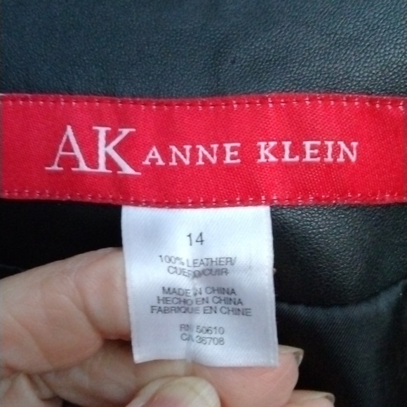 AK Anne Klein Women's Leather design details. Blazor/Jacket size 14 - Picture 3 of 15